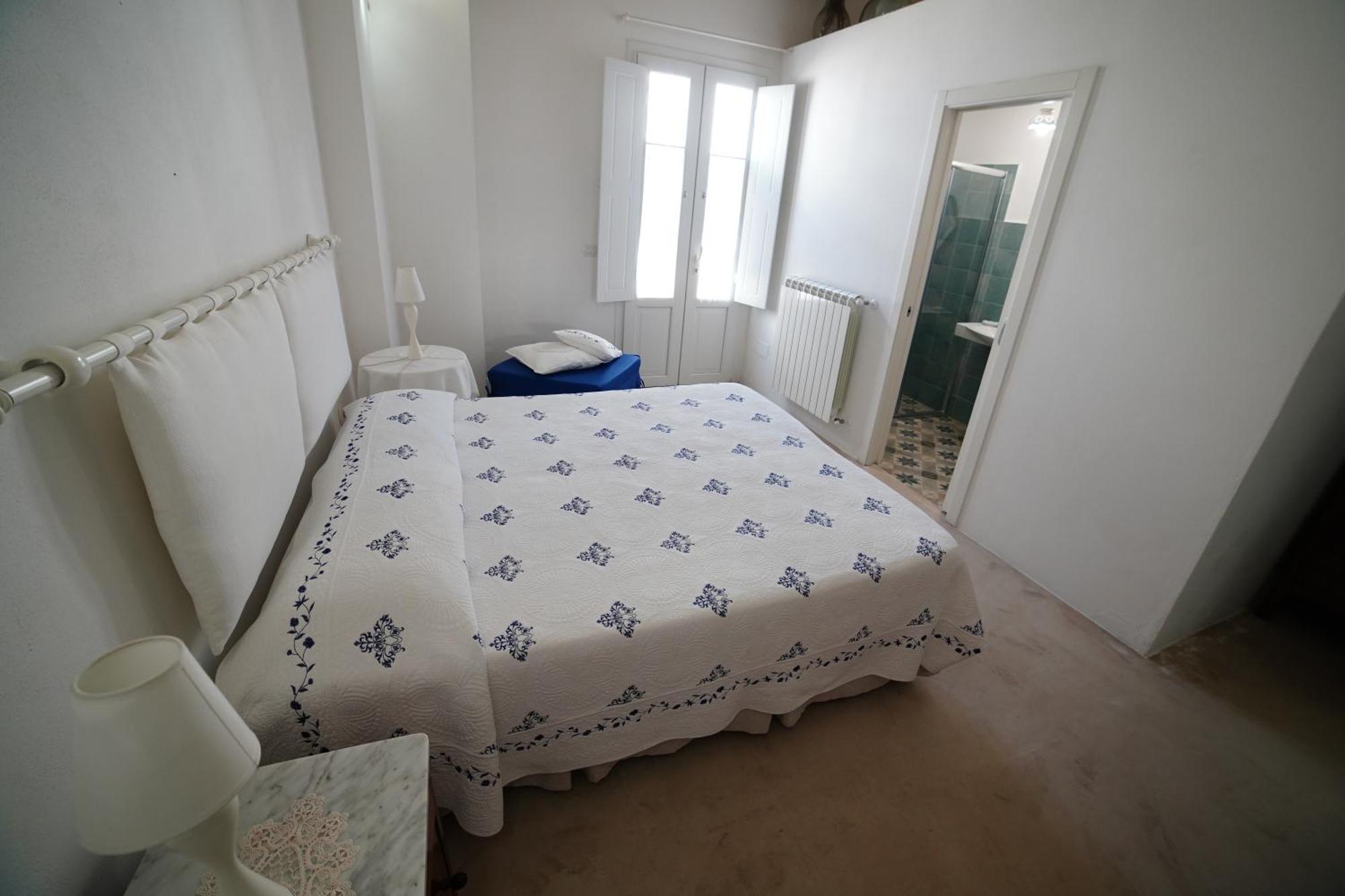 B&B Vie Del Mediterraneo Porto Cesareo Exteriör bild